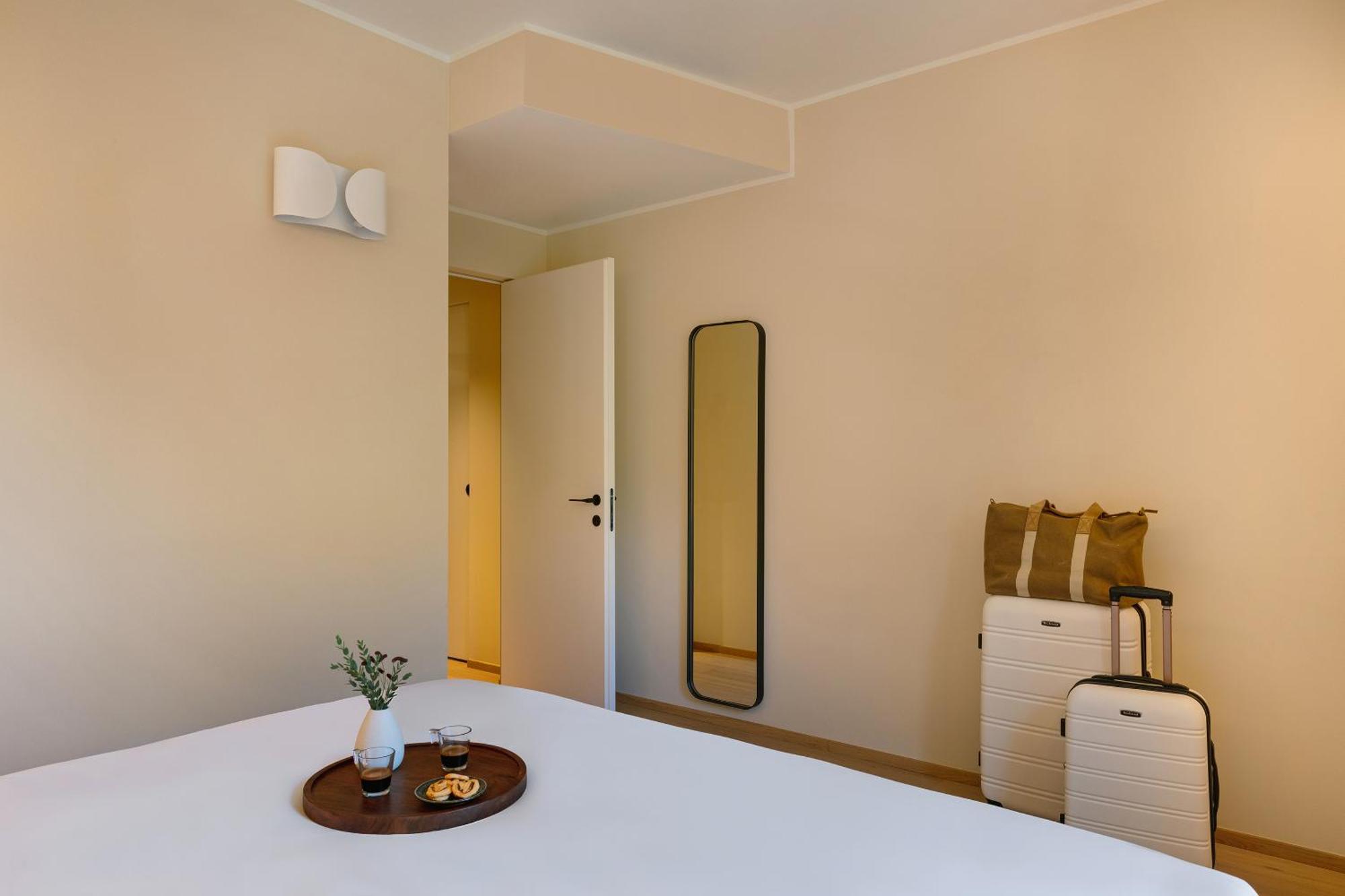 Sonder Manzoni Aparthotel Milan Bilik gambar